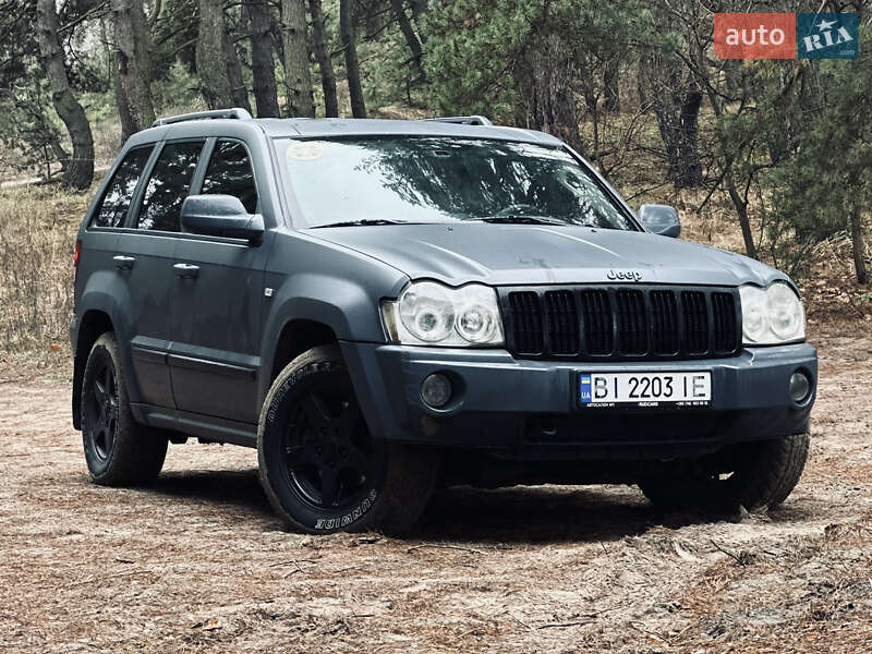 Внедорожник / Кроссовер Jeep Grand Cherokee 2005 в Кременчуге