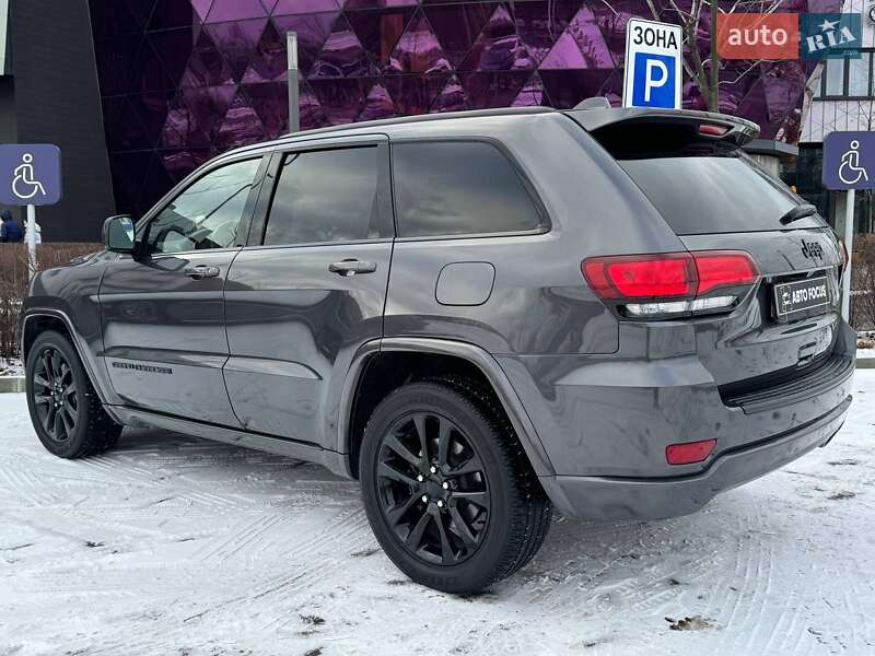 Внедорожник / Кроссовер Jeep Grand Cherokee 2021 в Киеве