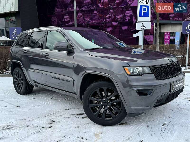 Внедорожник / Кроссовер Jeep Grand Cherokee 2021 в Киеве
