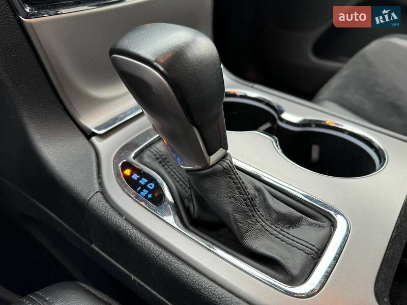 Внедорожник / Кроссовер Jeep Grand Cherokee 2021 в Киеве