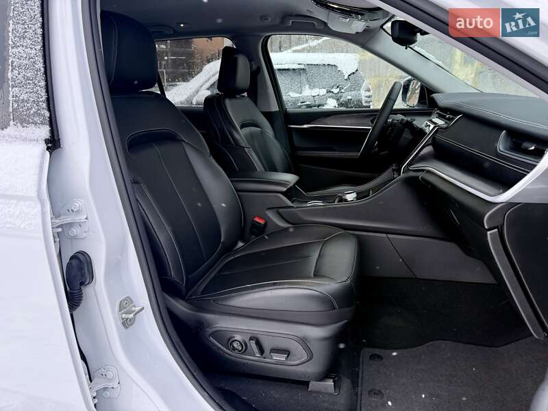 Внедорожник / Кроссовер Jeep Grand Cherokee 2023 в Харькове