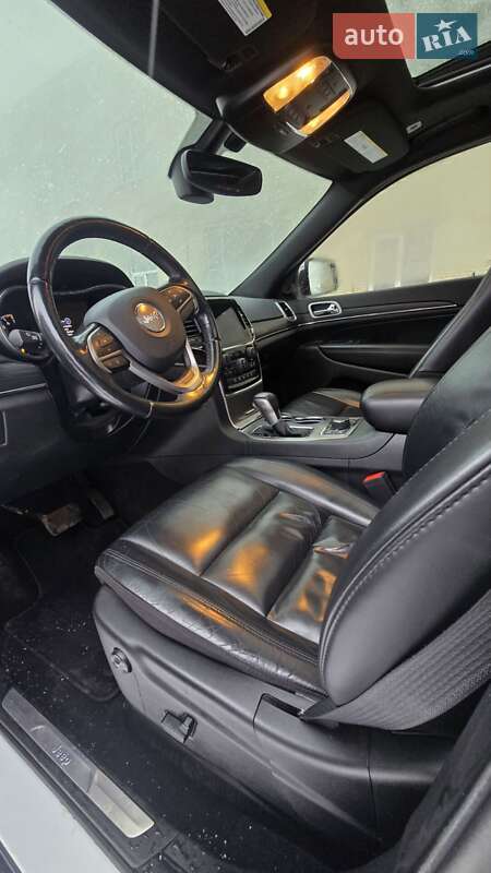 Внедорожник / Кроссовер Jeep Grand Cherokee 2019 в Сумах фото 6 Внедорожник / Кроссовер Jeep Grand Cherokee 2019 в Сумах