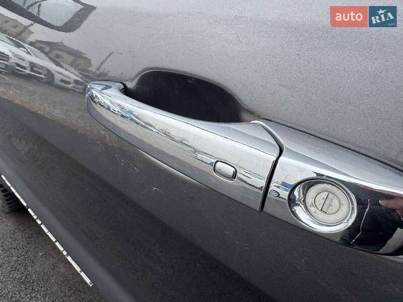 Внедорожник / Кроссовер Jeep Grand Cherokee 2016 в Киеве фото 32 Внедорожник / Кроссовер Jeep Grand Cherokee 2016 в Киеве