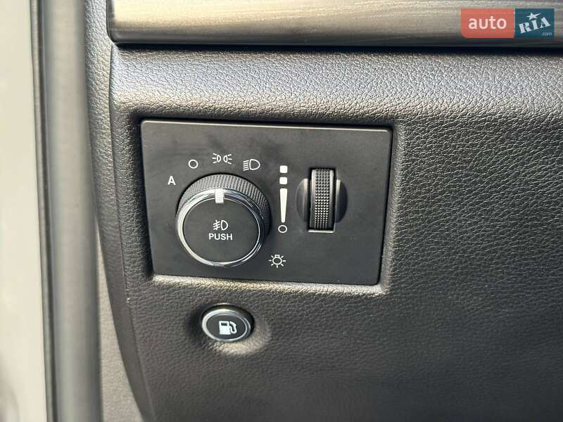 Позашляховик / Кросовер Jeep Grand Cherokee 2021 в Києві фото 16 Позашляховик / Кросовер Jeep Grand Cherokee 2021 в Києві