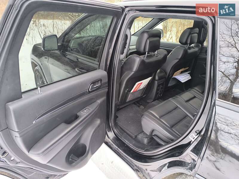 Внедорожник / Кроссовер Jeep Grand Cherokee 2020 в Львове фото 17 Внедорожник / Кроссовер Jeep Grand Cherokee 2020 в Львове
