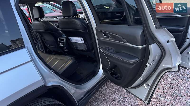 Внедорожник / Кроссовер Jeep Grand Cherokee 2022 в Киеве