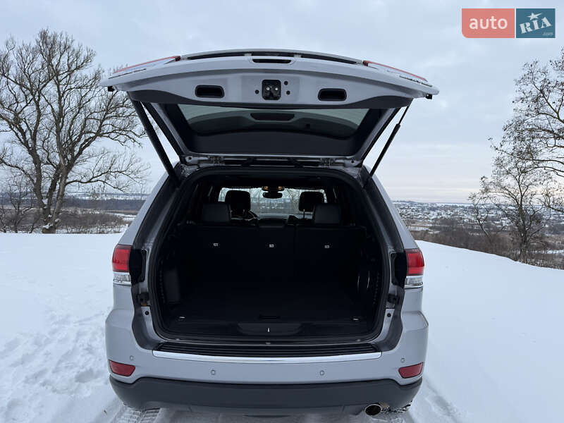 Внедорожник / Кроссовер Jeep Grand Cherokee 2021 в Ромнах