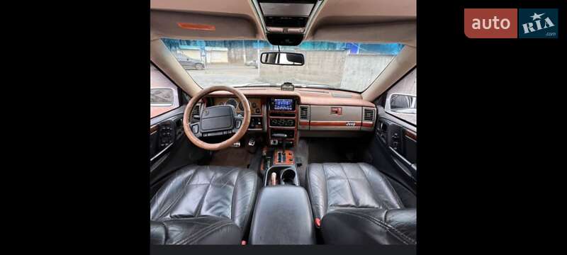 Внедорожник / Кроссовер Jeep Grand Cherokee 1994 в Одессе