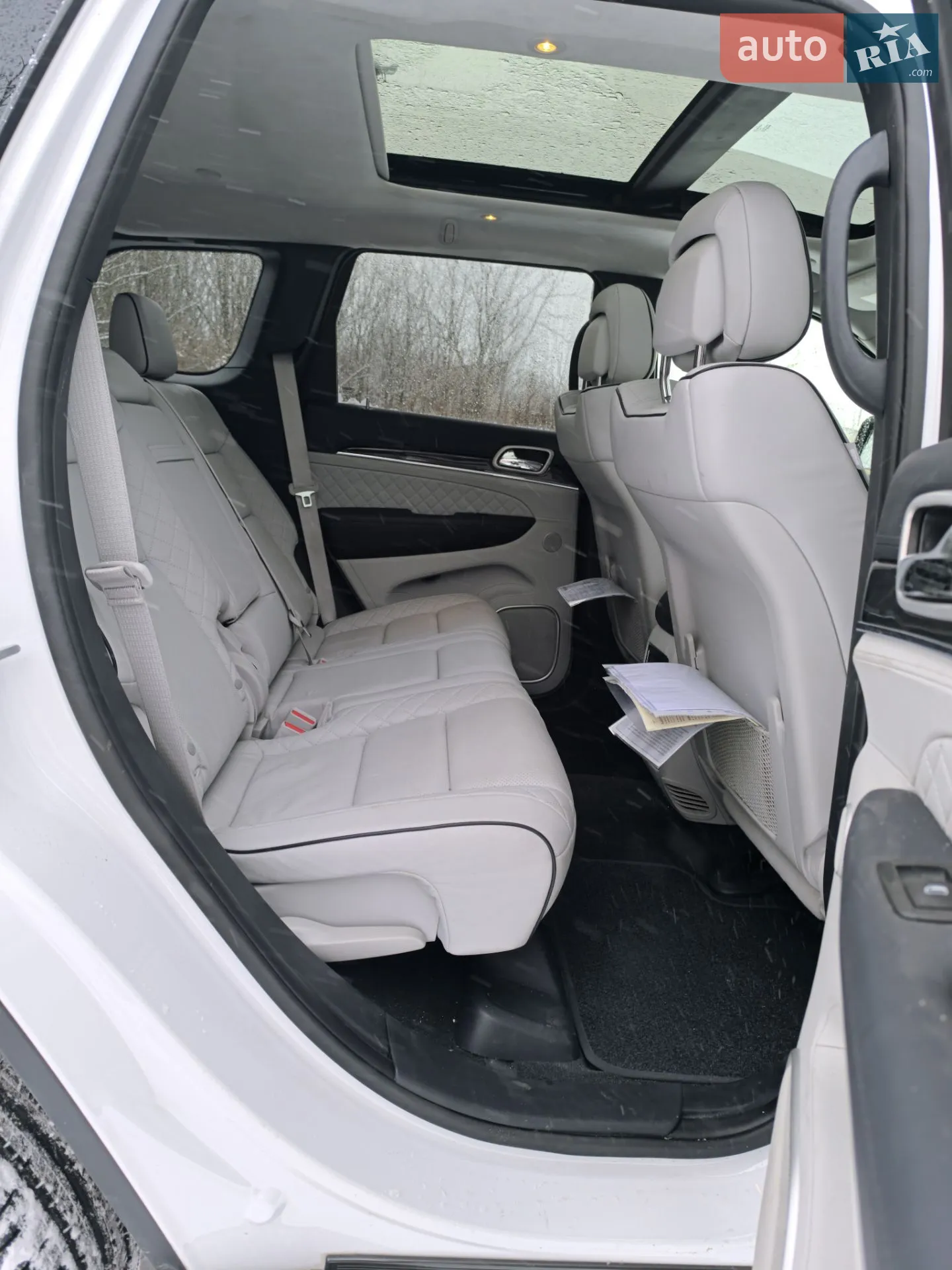 2020 Jeep Grand Cherokee - мініатюра 27