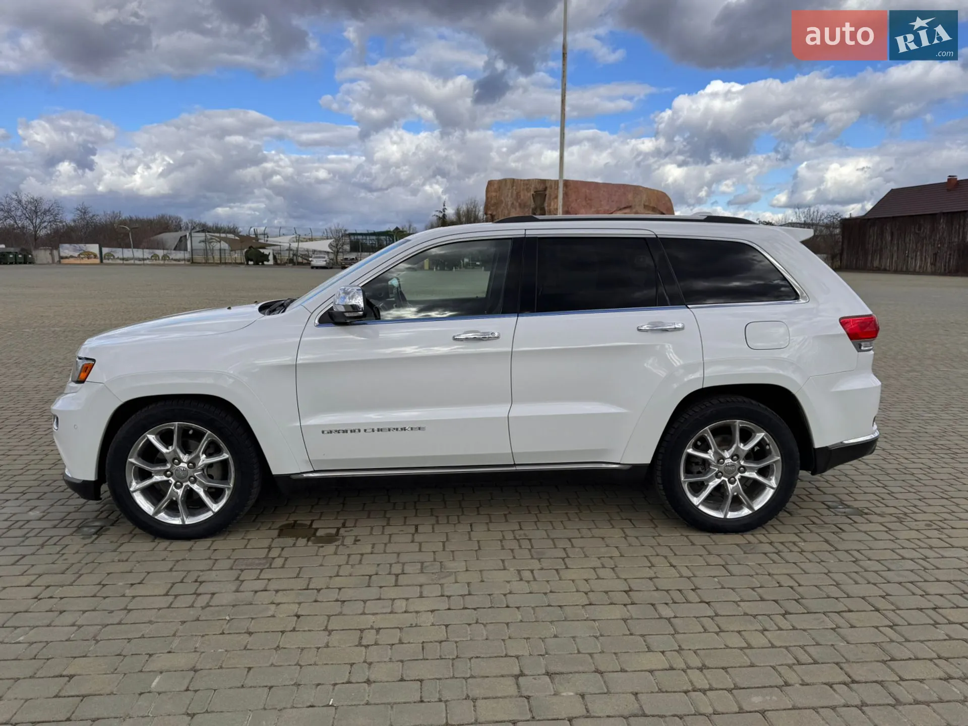 2013 Jeep Grand Cherokee - мініатюра 14