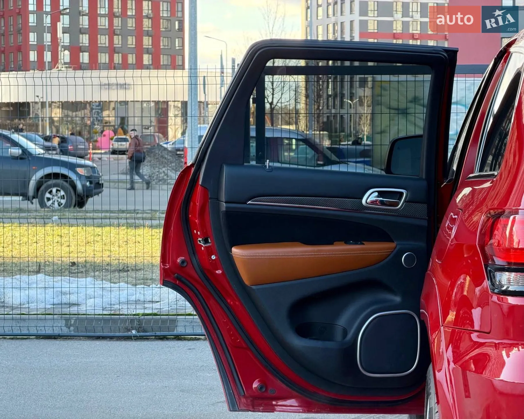 2015 Jeep Grand Cherokee - мініатюра 42