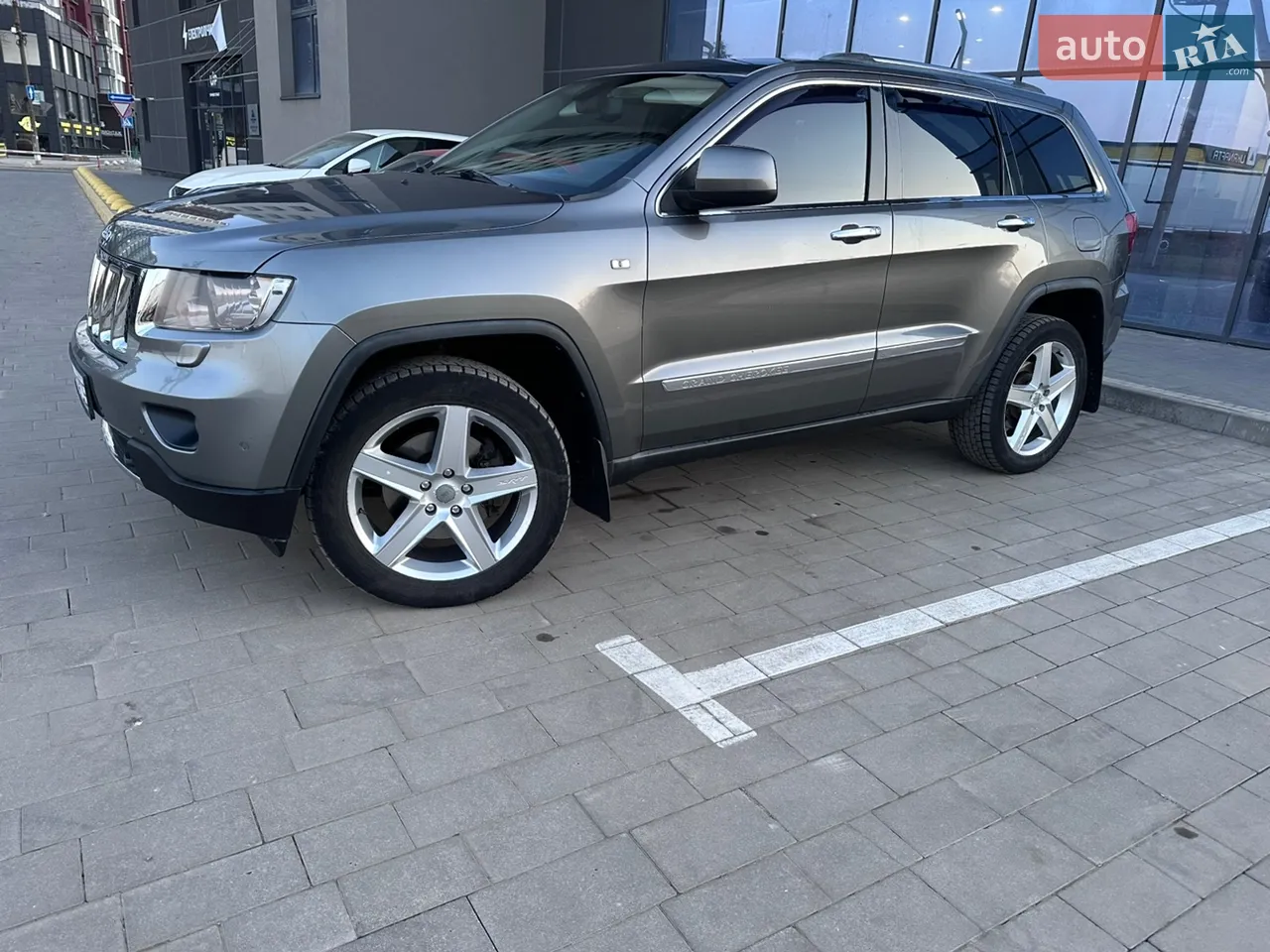 2012 Jeep Grand Cherokee - мініатюра 14