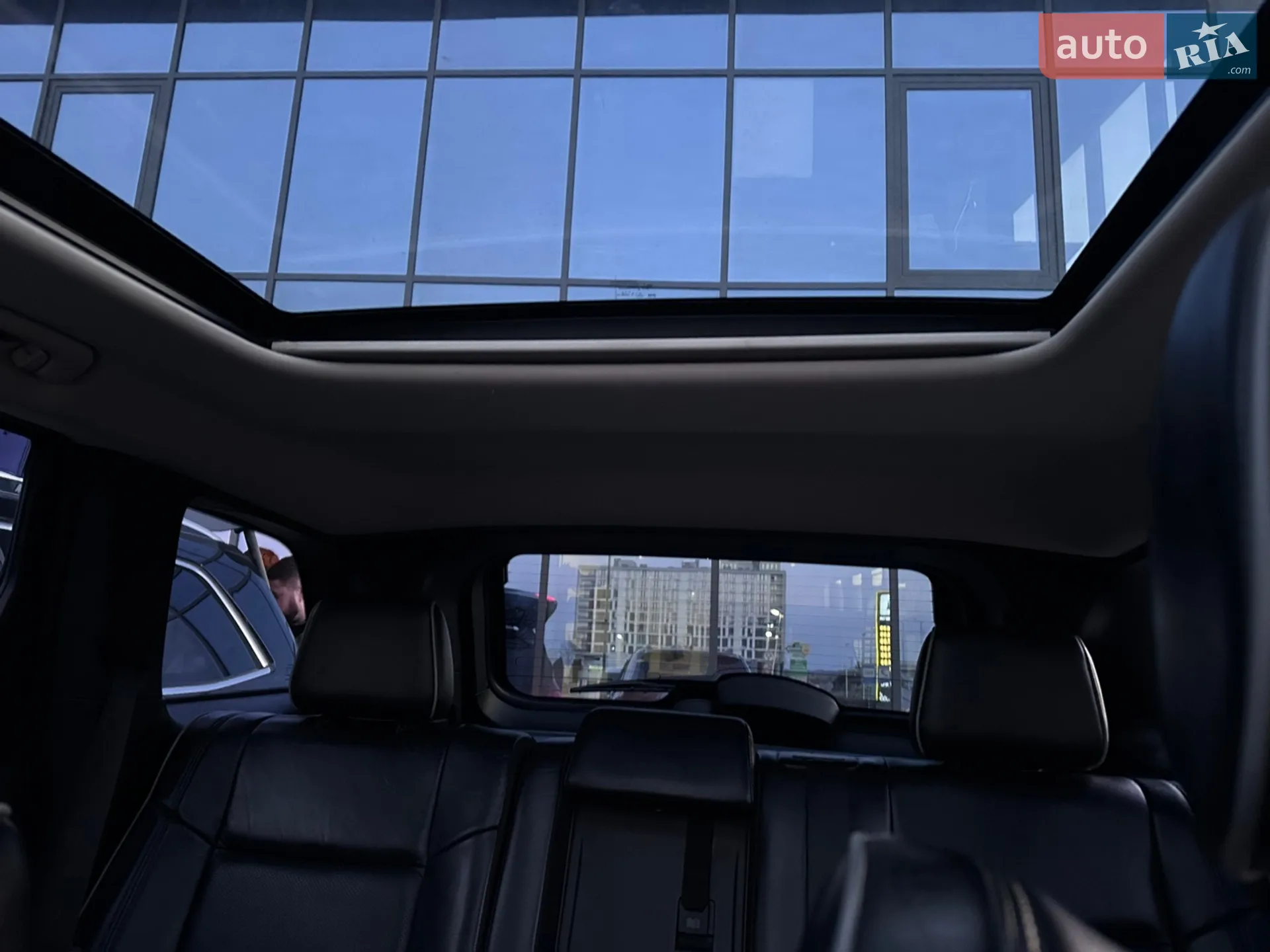 2011 Jeep Grand Cherokee - мініатюра 30