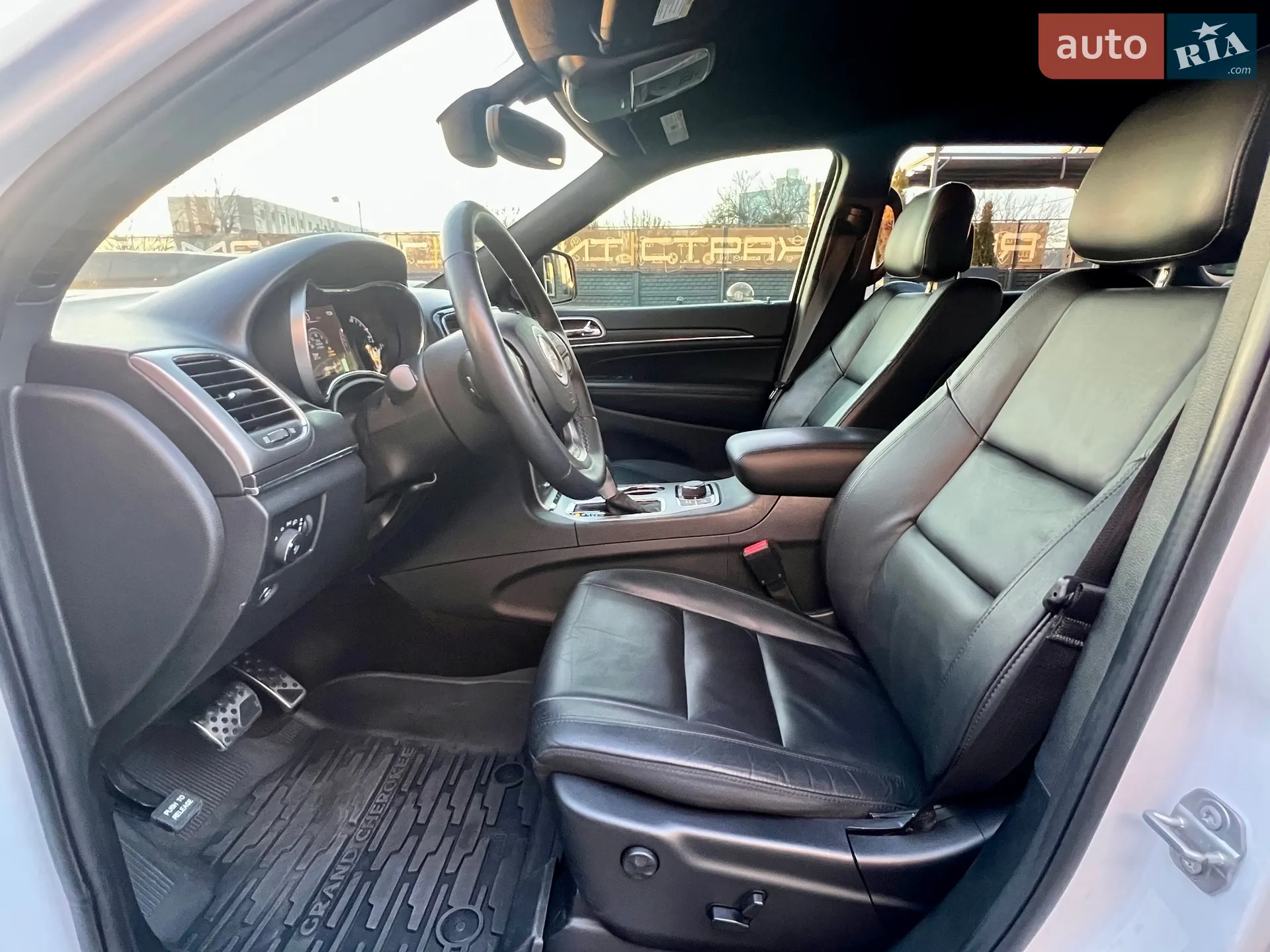 2018 Jeep Grand Cherokee - мініатюра 16
