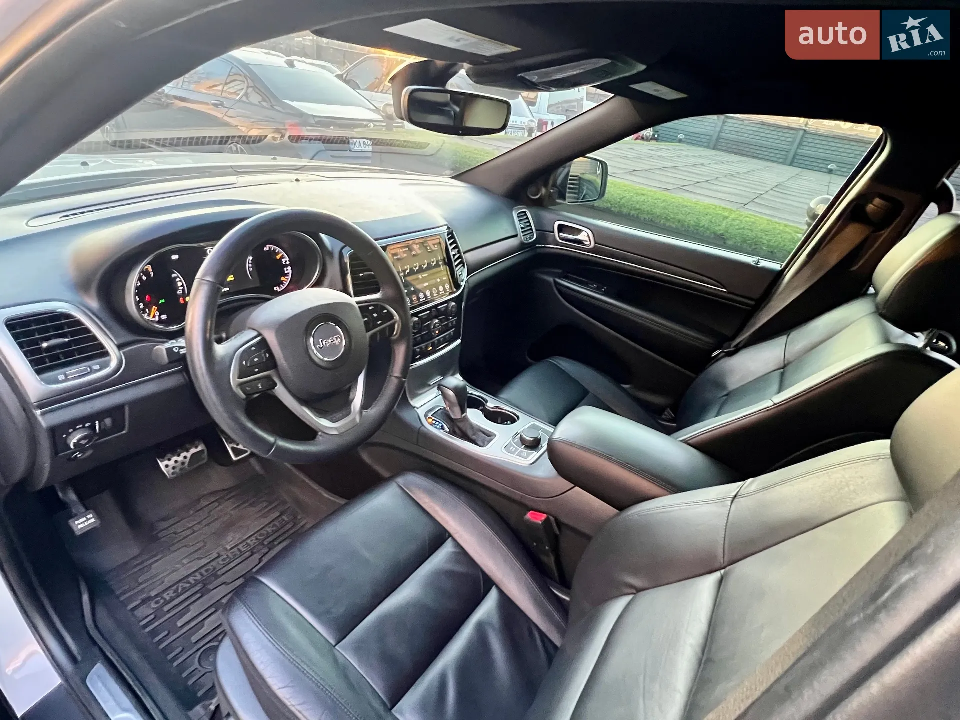 2018 Jeep Grand Cherokee - мініатюра 18
