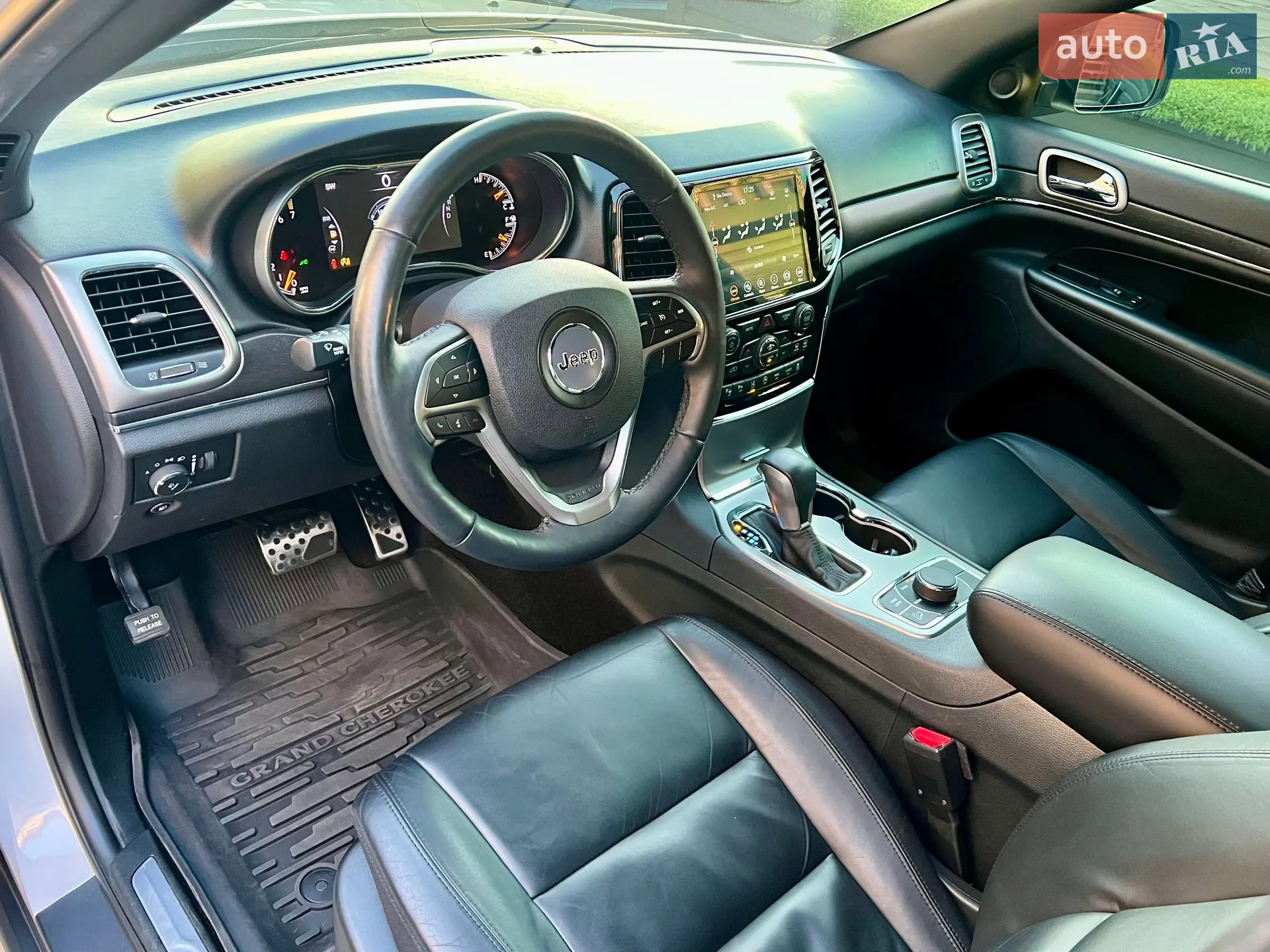 2018 Jeep Grand Cherokee - мініатюра 19
