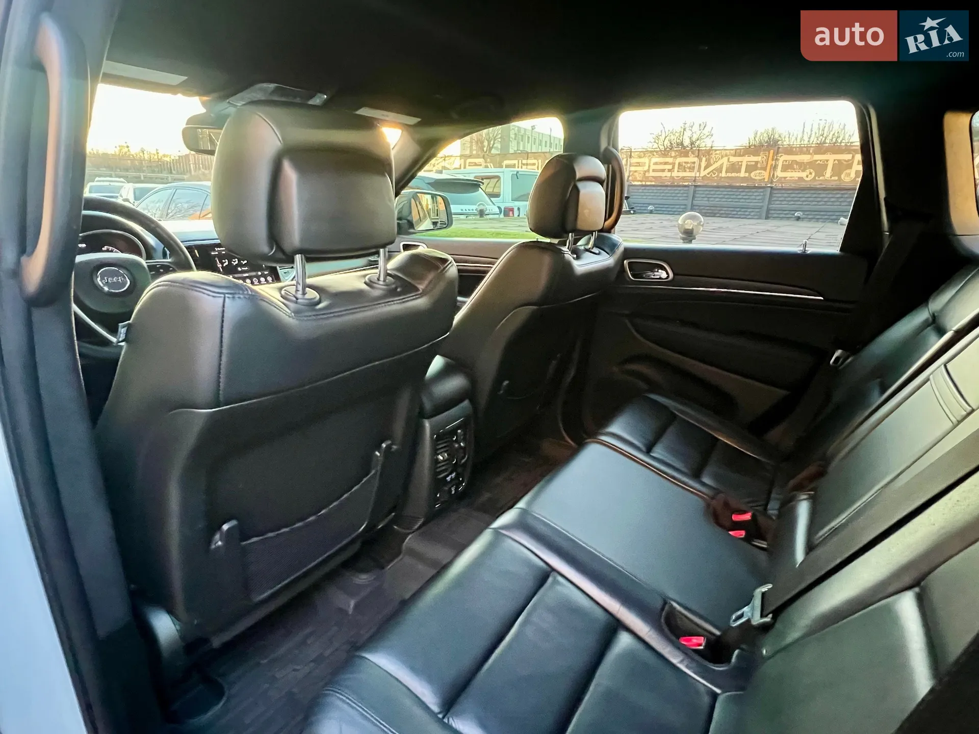 2018 Jeep Grand Cherokee - мініатюра 24