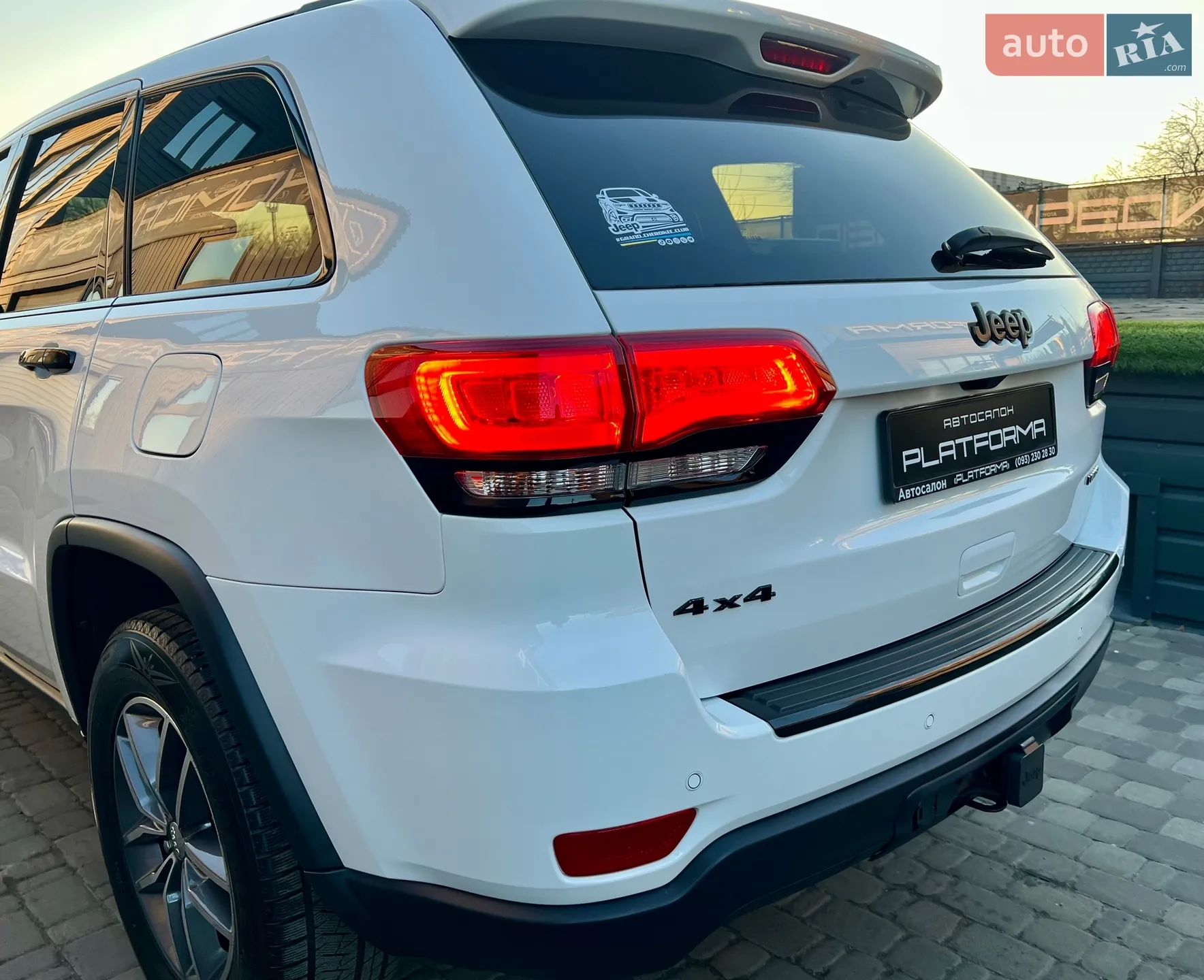 2018 Jeep Grand Cherokee - мініатюра 25