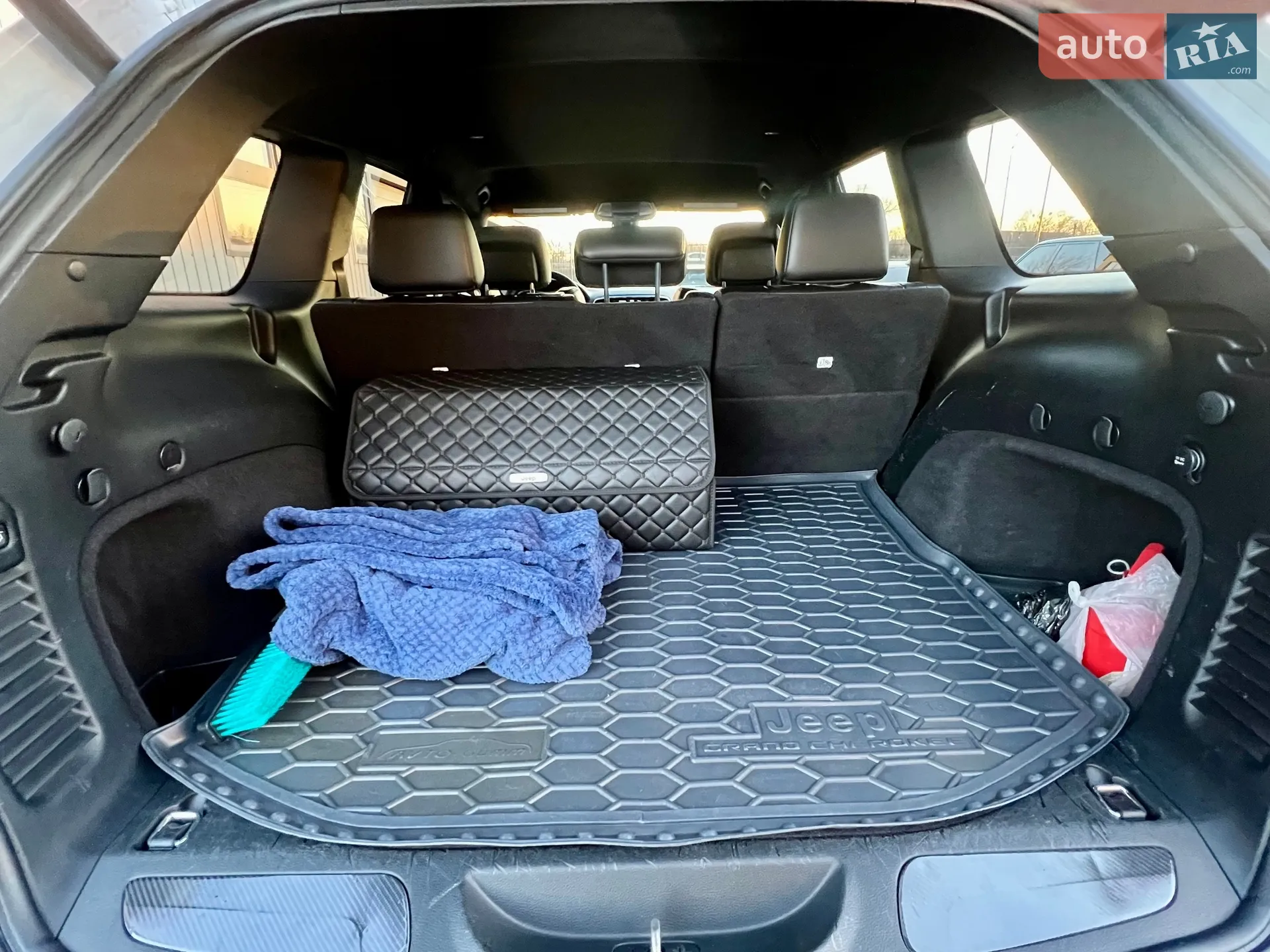 2018 Jeep Grand Cherokee - мініатюра 28