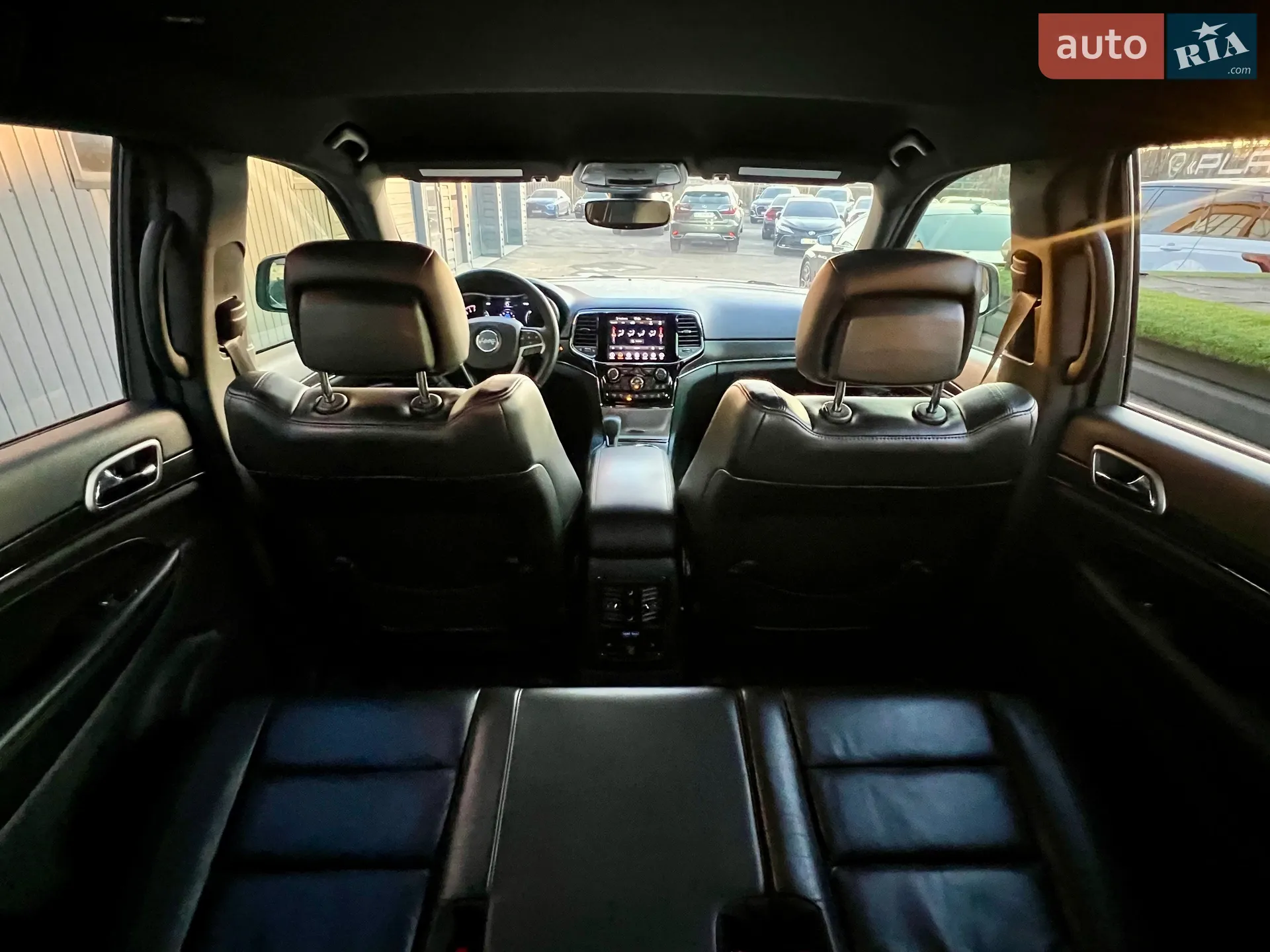 2018 Jeep Grand Cherokee - мініатюра 29