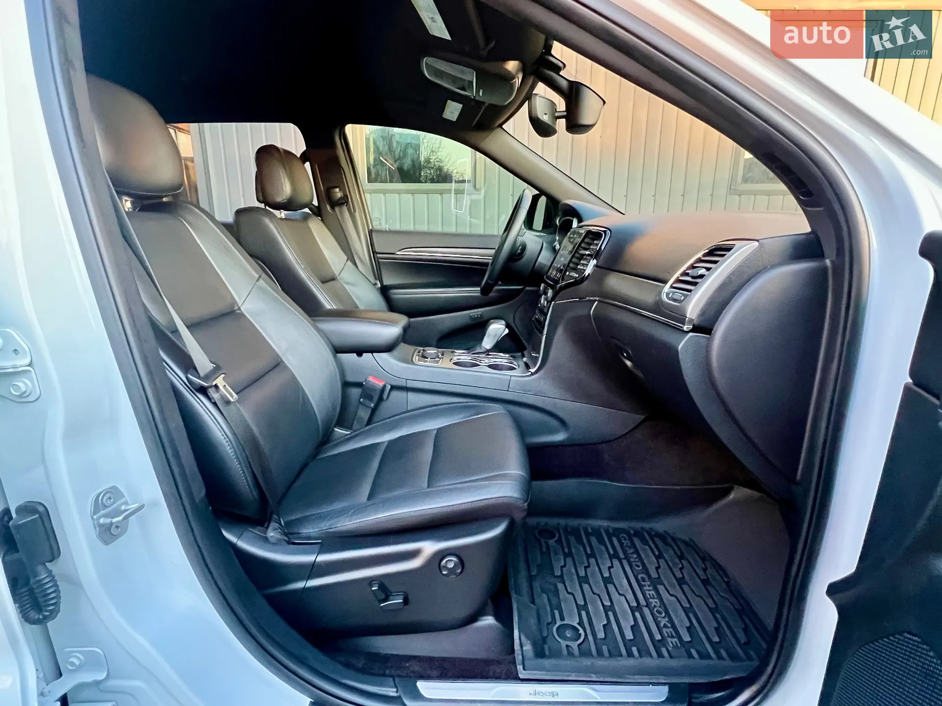 2018 Jeep Grand Cherokee - мініатюра 43