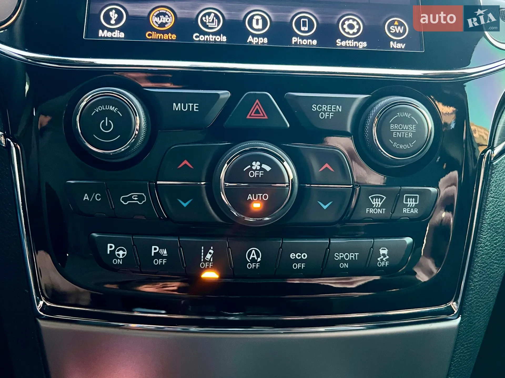 2018 Jeep Grand Cherokee - мініатюра 60