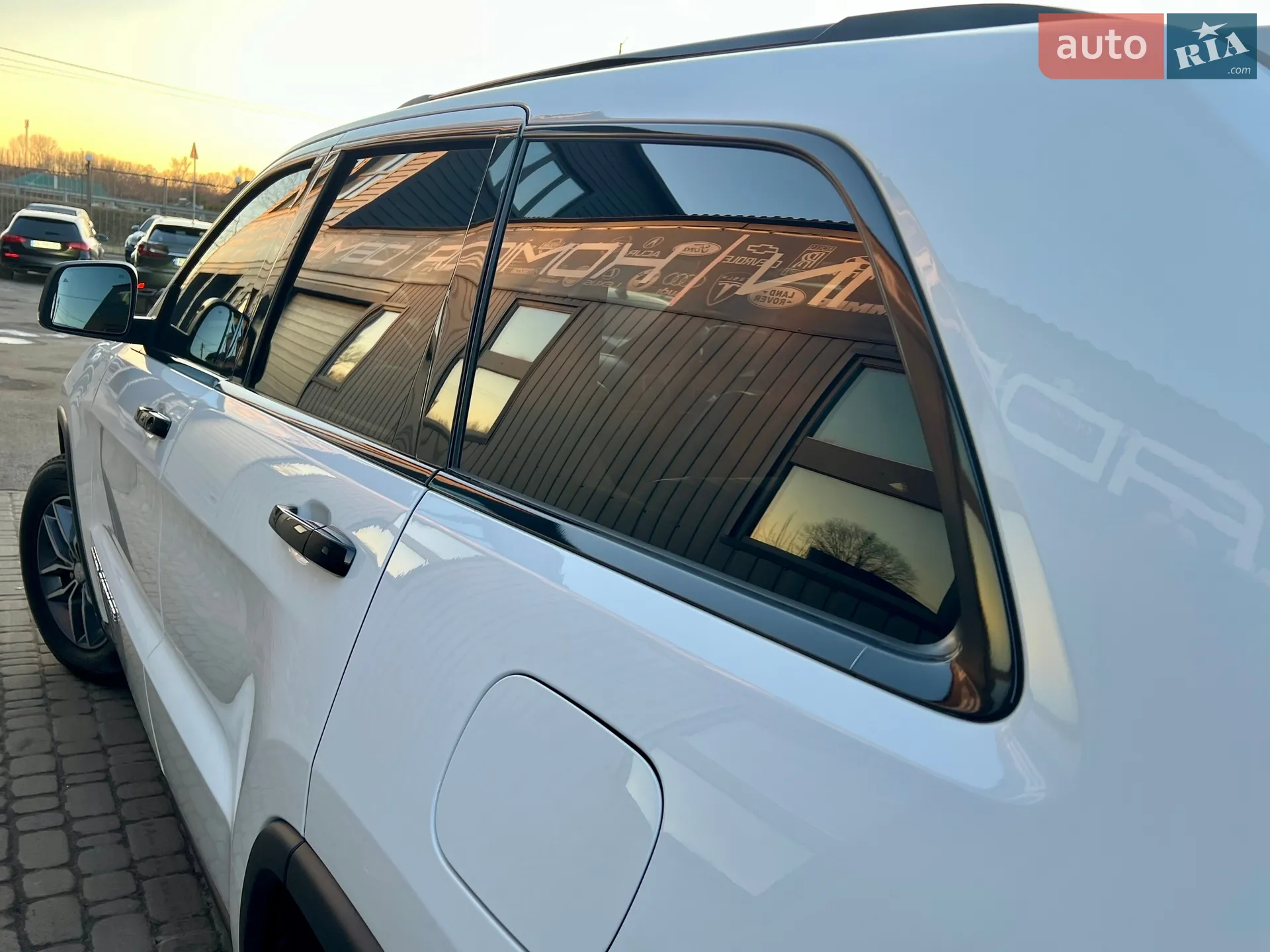 2018 Jeep Grand Cherokee - мініатюра 63