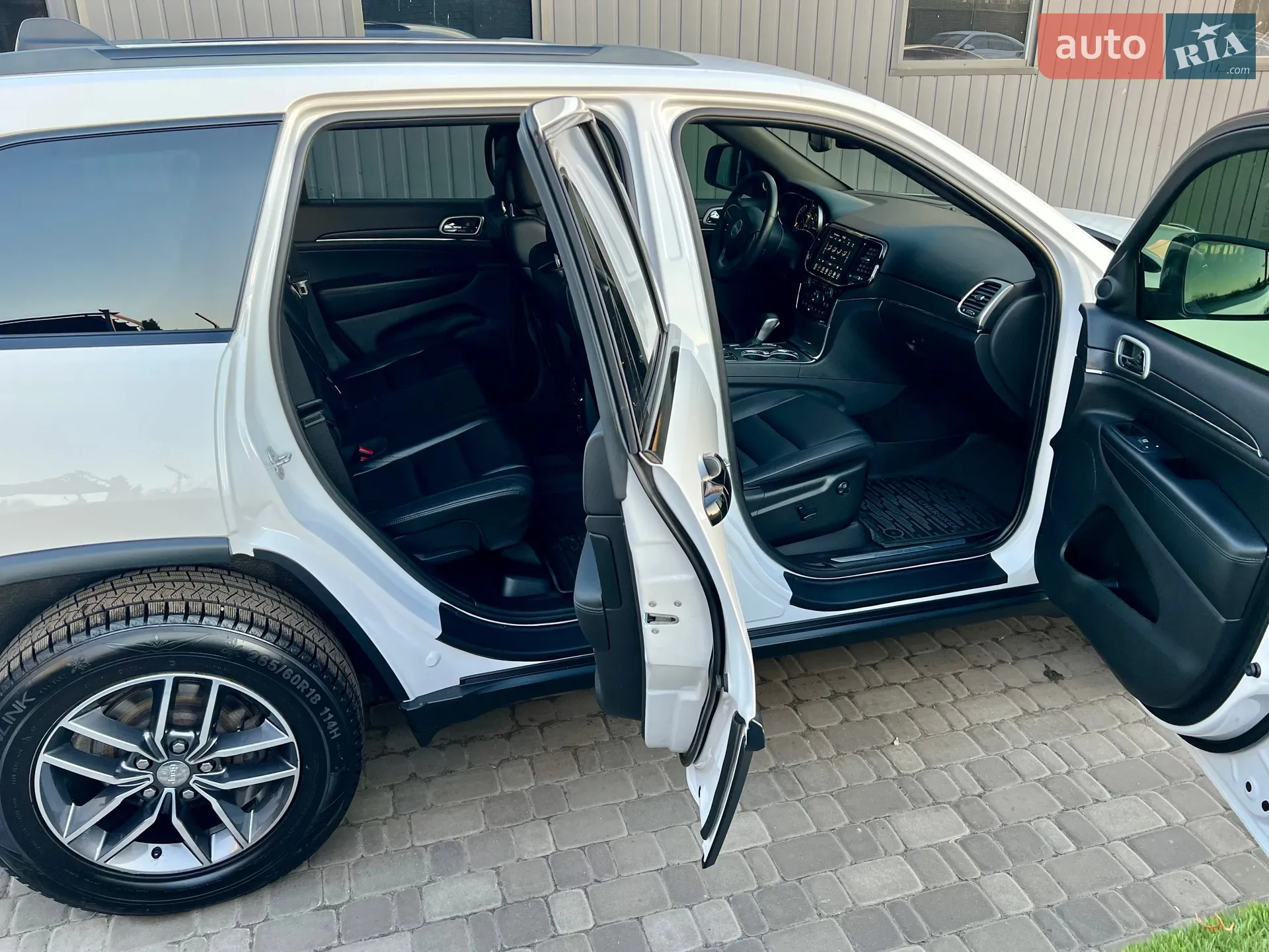 2018 Jeep Grand Cherokee - мініатюра 75