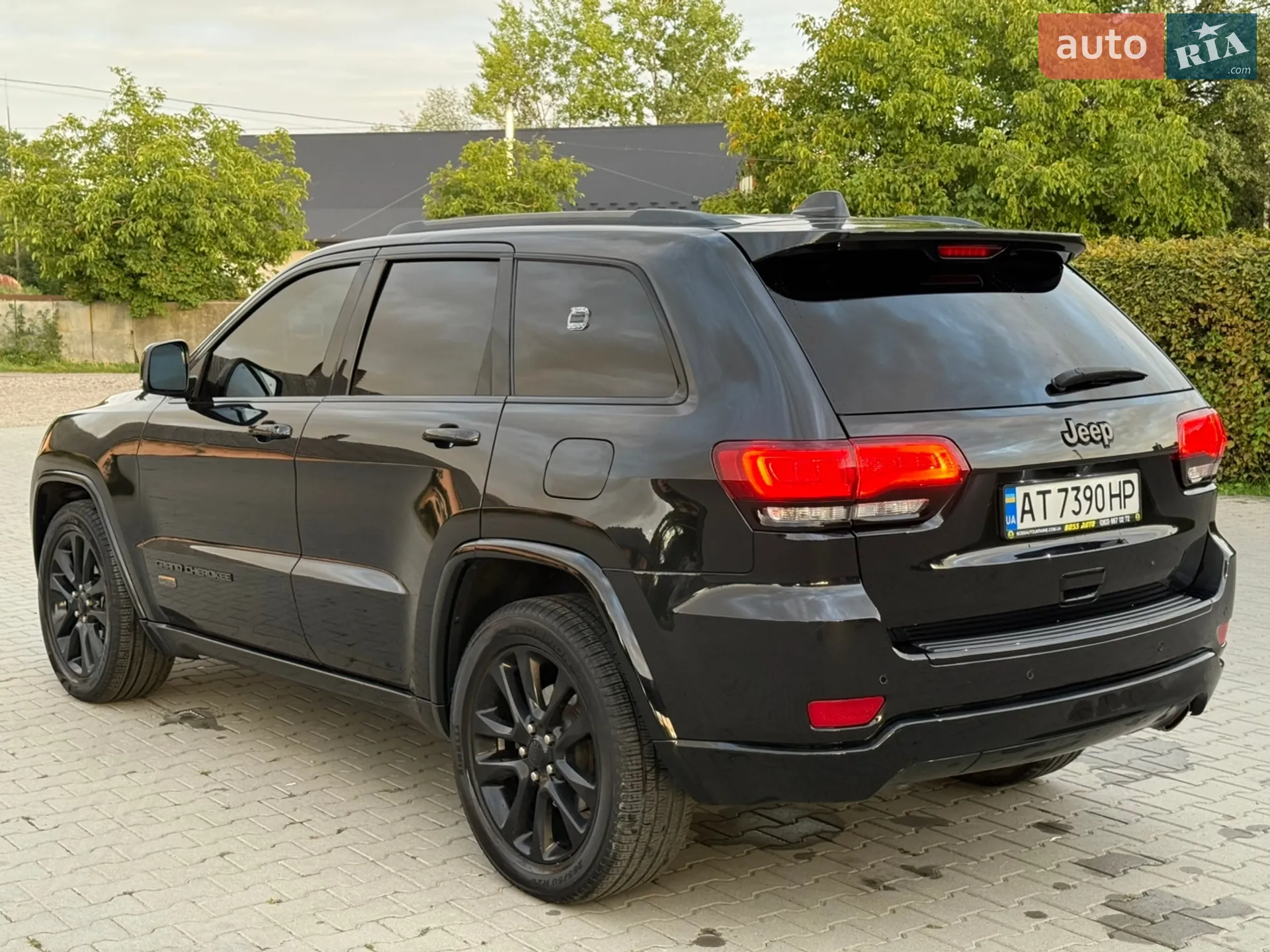 2016 Jeep Grand Cherokee - мініатюра 37