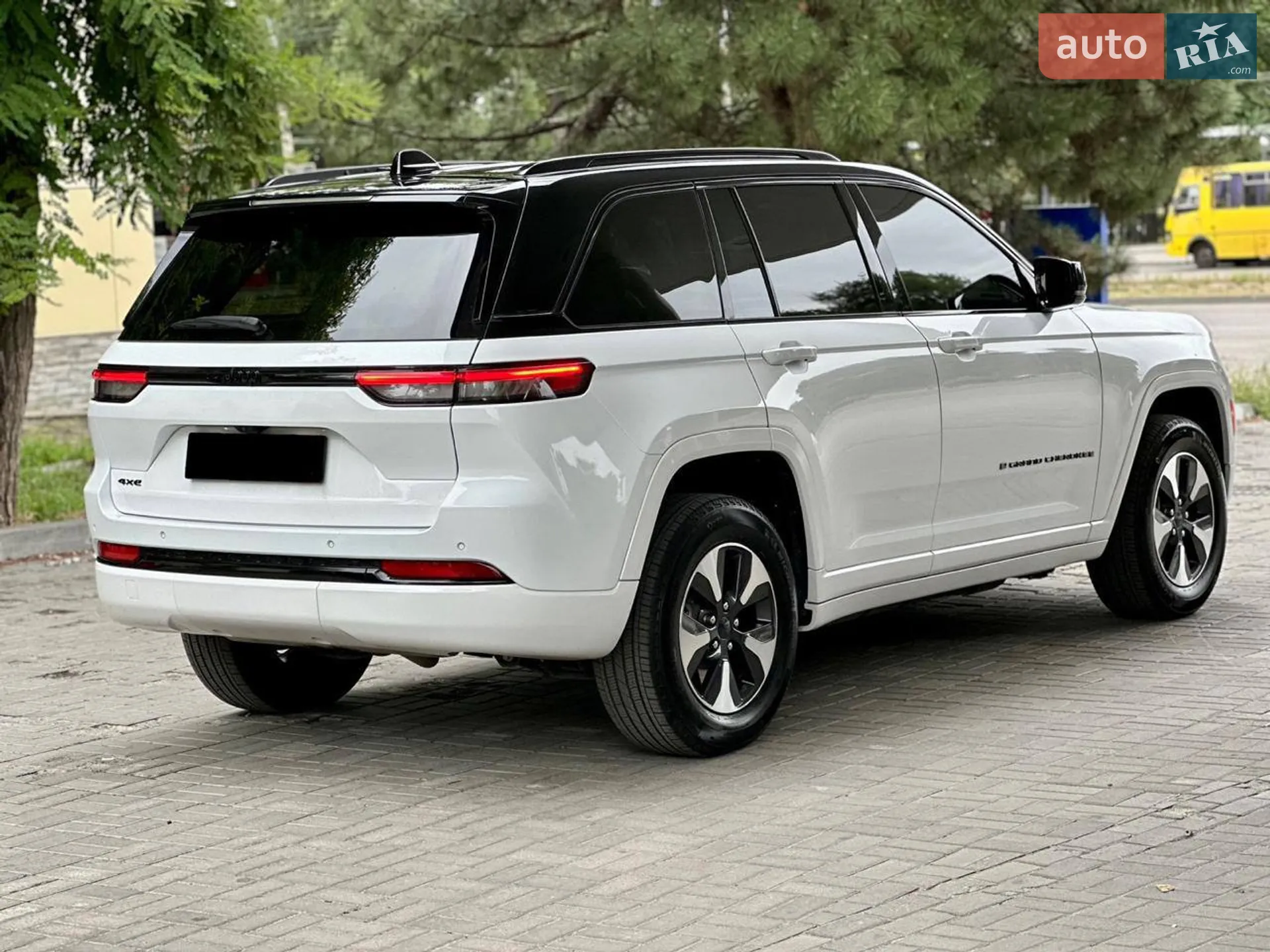 2023 Jeep Grand Cherokee - мініатюра 4