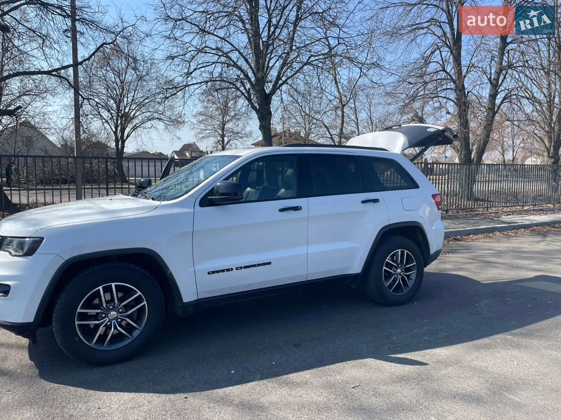 2017 Jeep Grand Cherokee - мініатюра 14