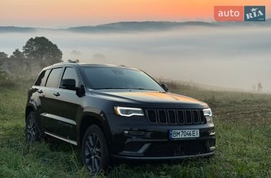 Внедорожник / Кроссовер Jeep Grand Cherokee 2017 в Киеве
