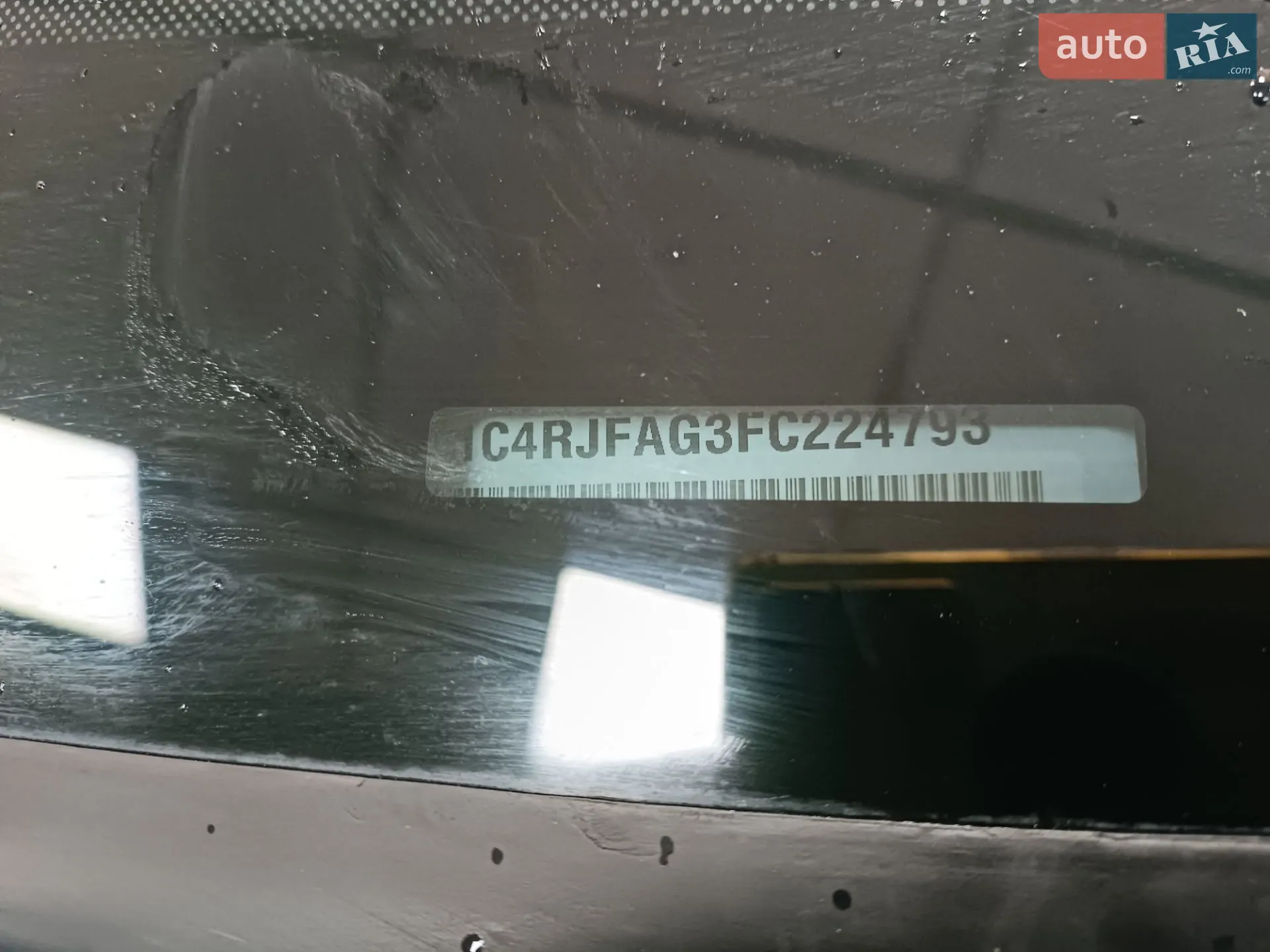 Jeep Grand Cherokee 2015 VIN 1C4RJFAG3FC224793 фото оголошення 2 з 20