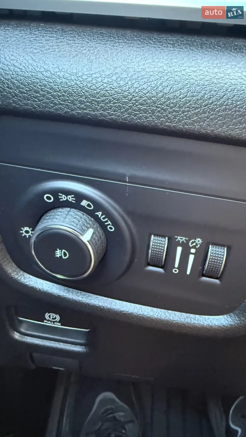 2021 Jeep Grand Cherokee - мініатюра 35