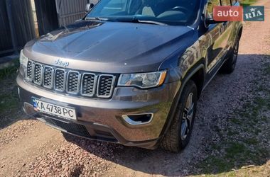 Внедорожник / Кроссовер Jeep Grand Cherokee 2019 в Киеве