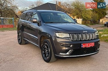 Внедорожник / Кроссовер Jeep Grand Cherokee 2017 в Коростене