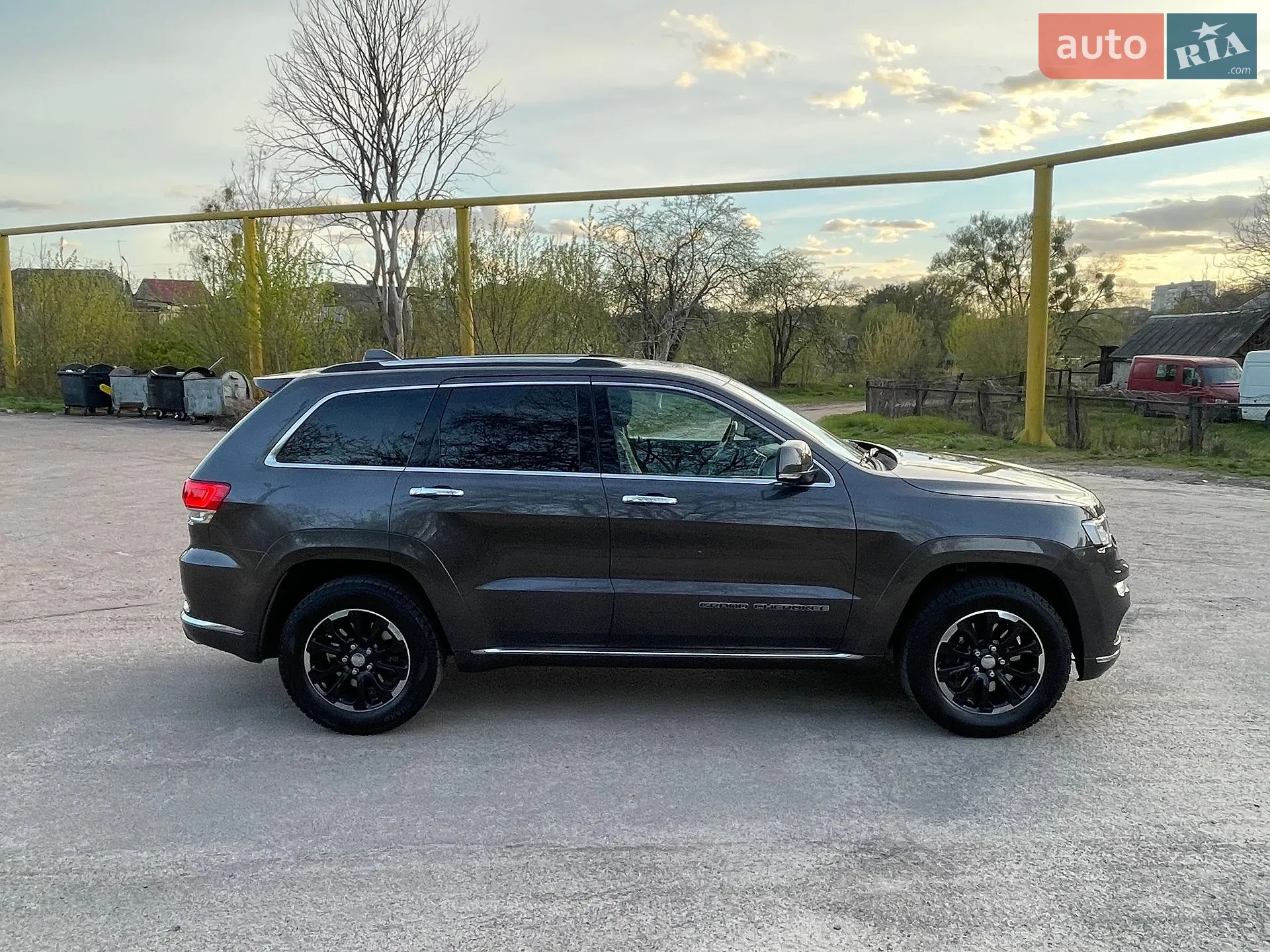 2017 Jeep Grand Cherokee - мініатюра 122