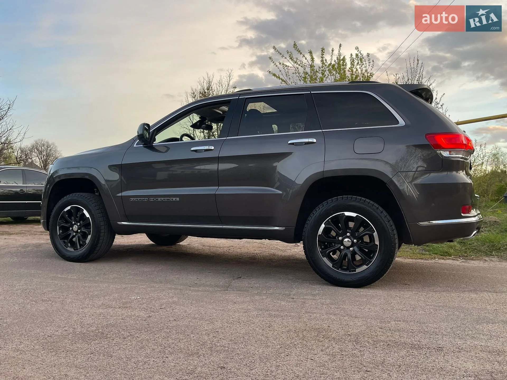 2017 Jeep Grand Cherokee - мініатюра 196