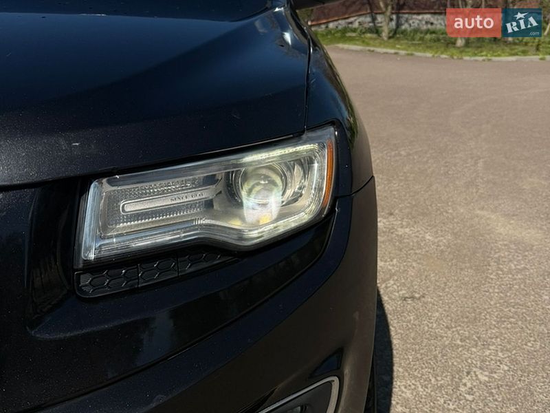 Внедорожник / Кроссовер Jeep Grand Cherokee 2013 в Золочеве