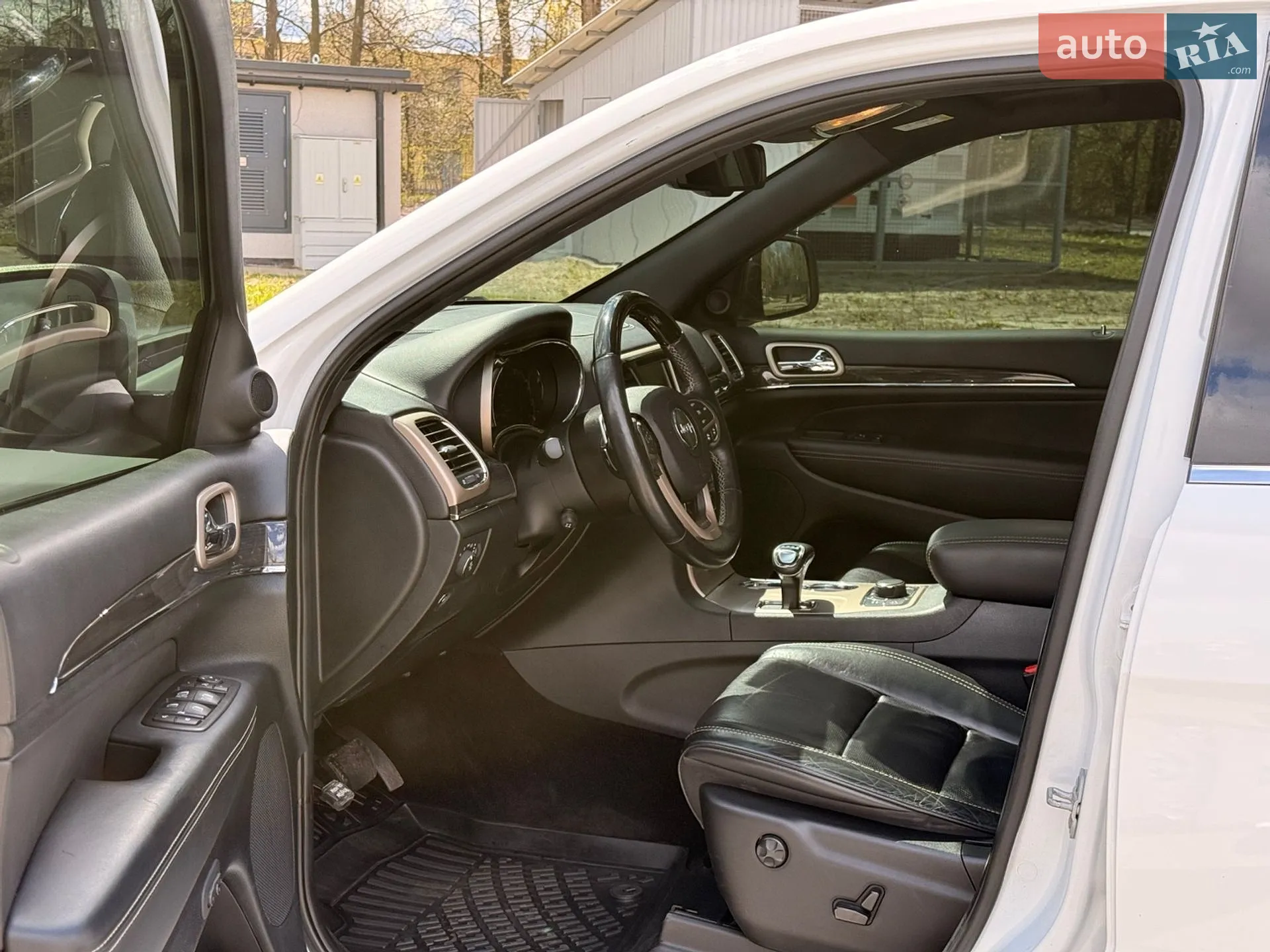 2014 Jeep Grand Cherokee - мініатюра 17