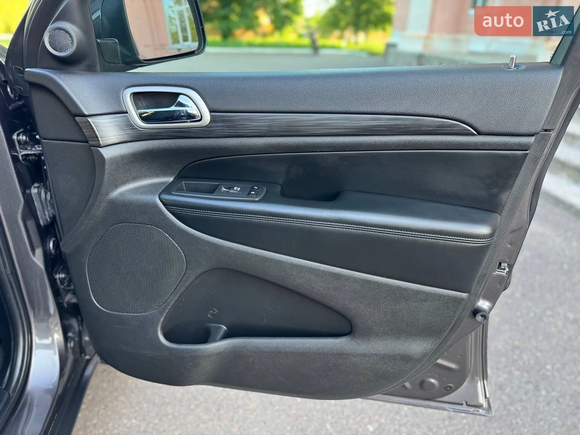 2019 Jeep Grand Cherokee - мініатюра 28