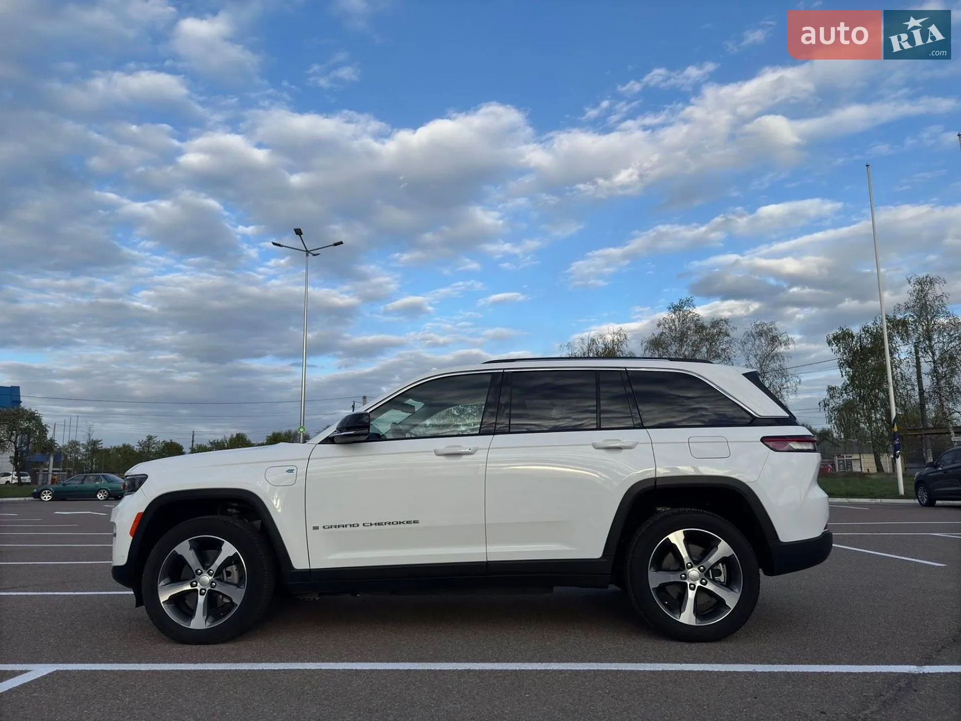 2023 Jeep Grand Cherokee - мініатюра 37