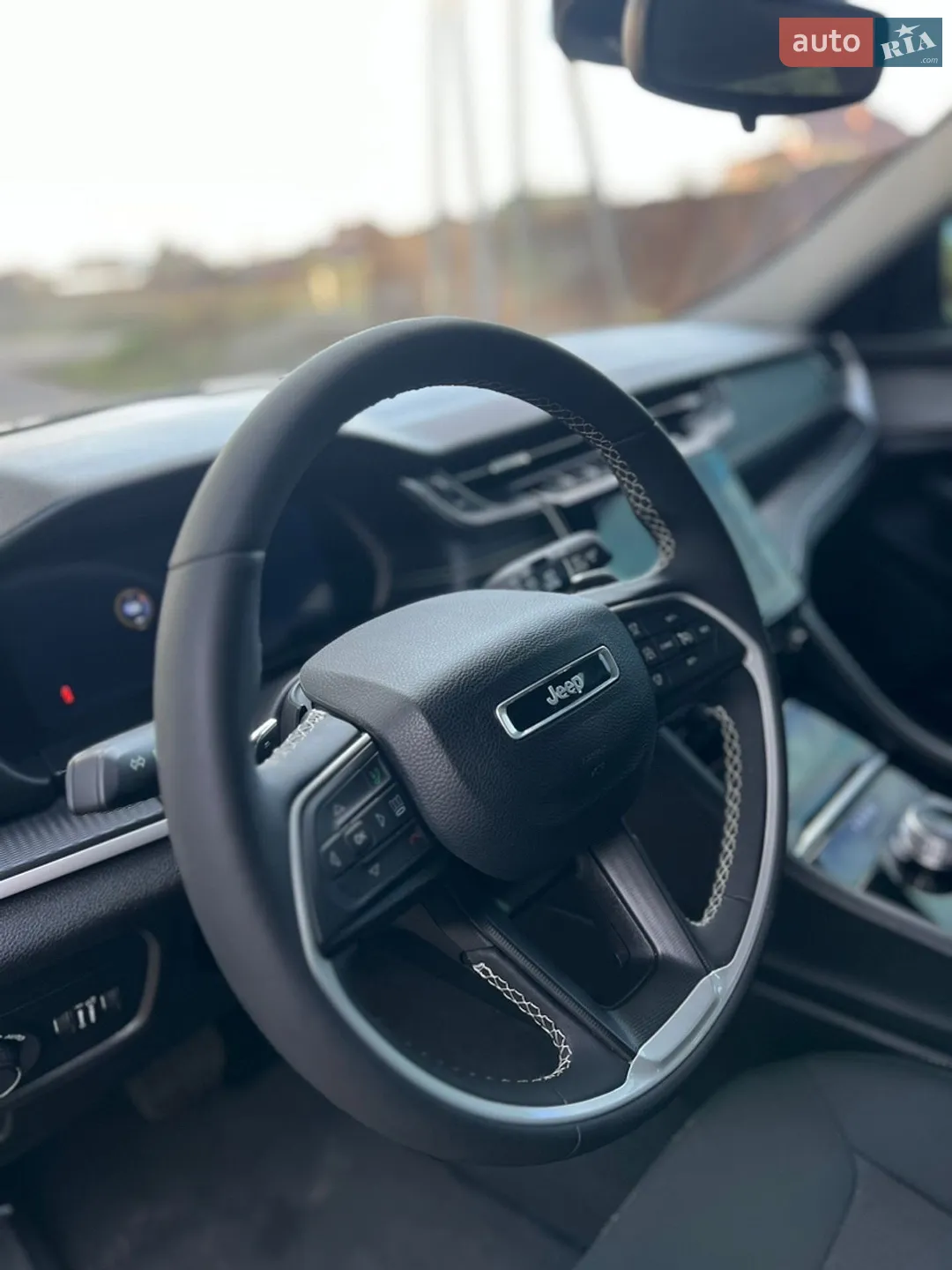 2023 Jeep Grand Cherokee - мініатюра 42