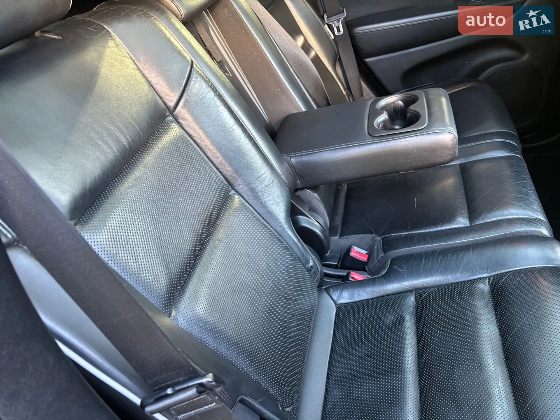 2011 Jeep Grand Cherokee - мініатюра 36