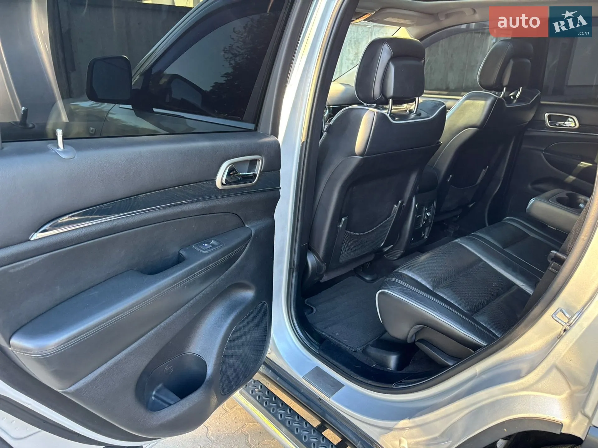 2011 Jeep Grand Cherokee - мініатюра 42