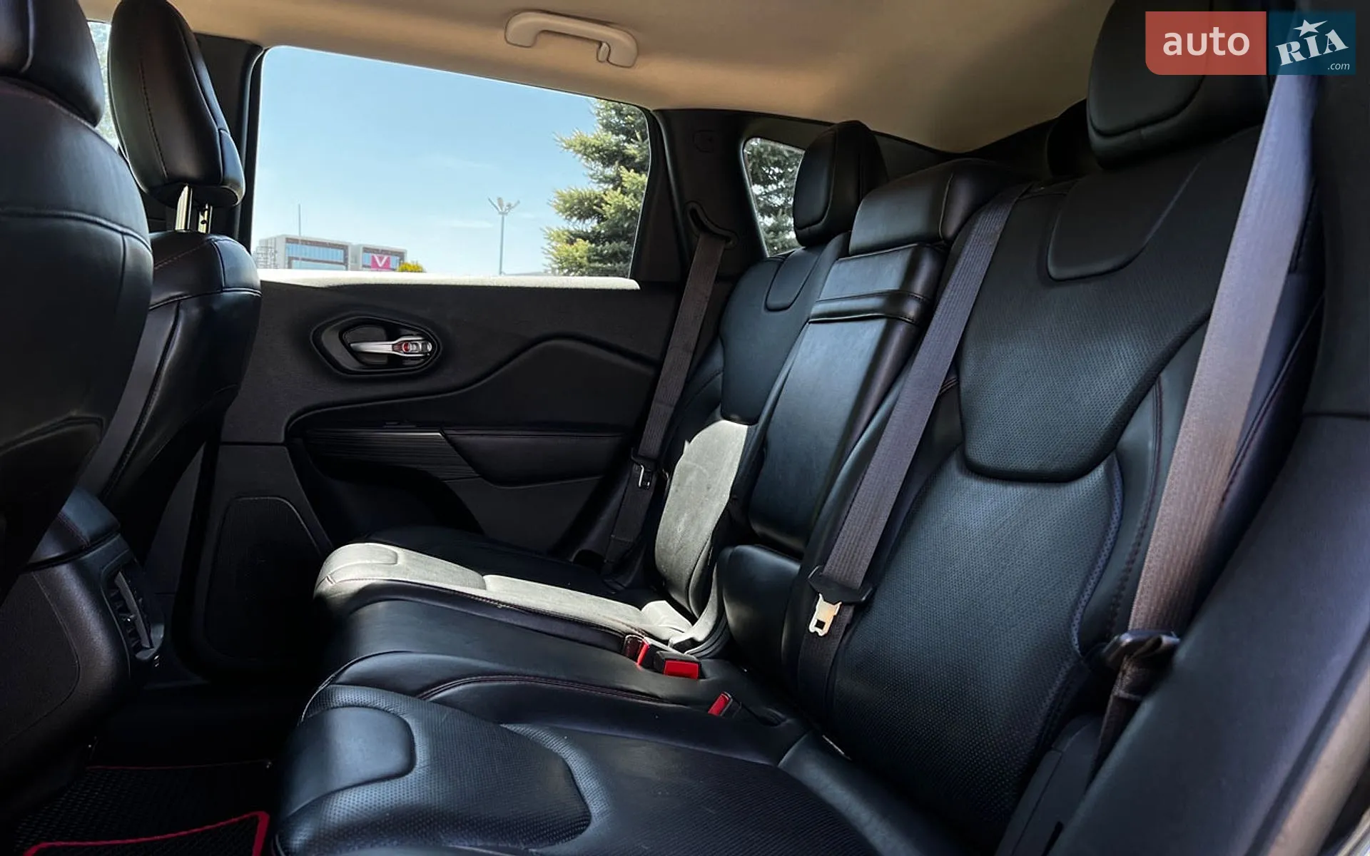 2015 Jeep Cherokee - мініатюра 24