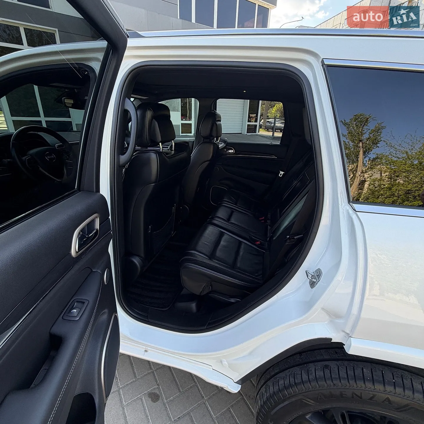 2016 Jeep Grand Cherokee - мініатюра 4