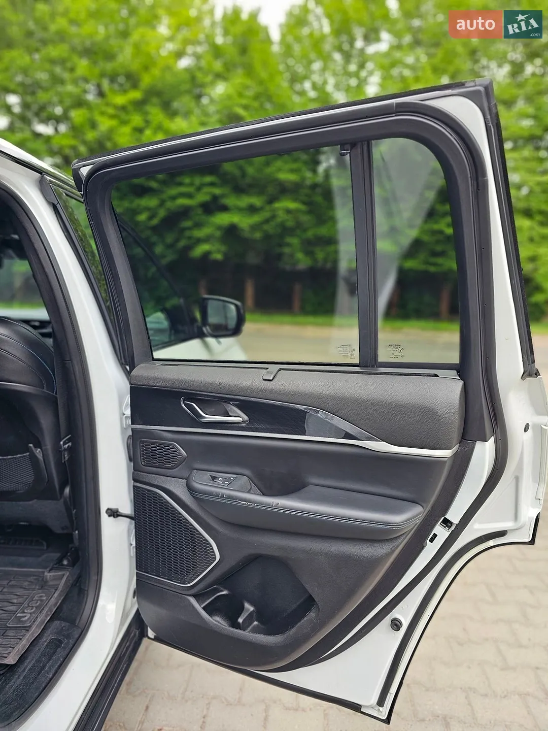 2023 Jeep Grand Cherokee - мініатюра 27