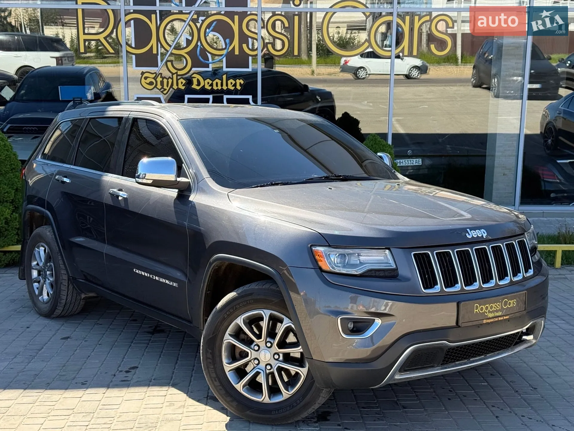 2013 Jeep Grand Cherokee - фото 1
