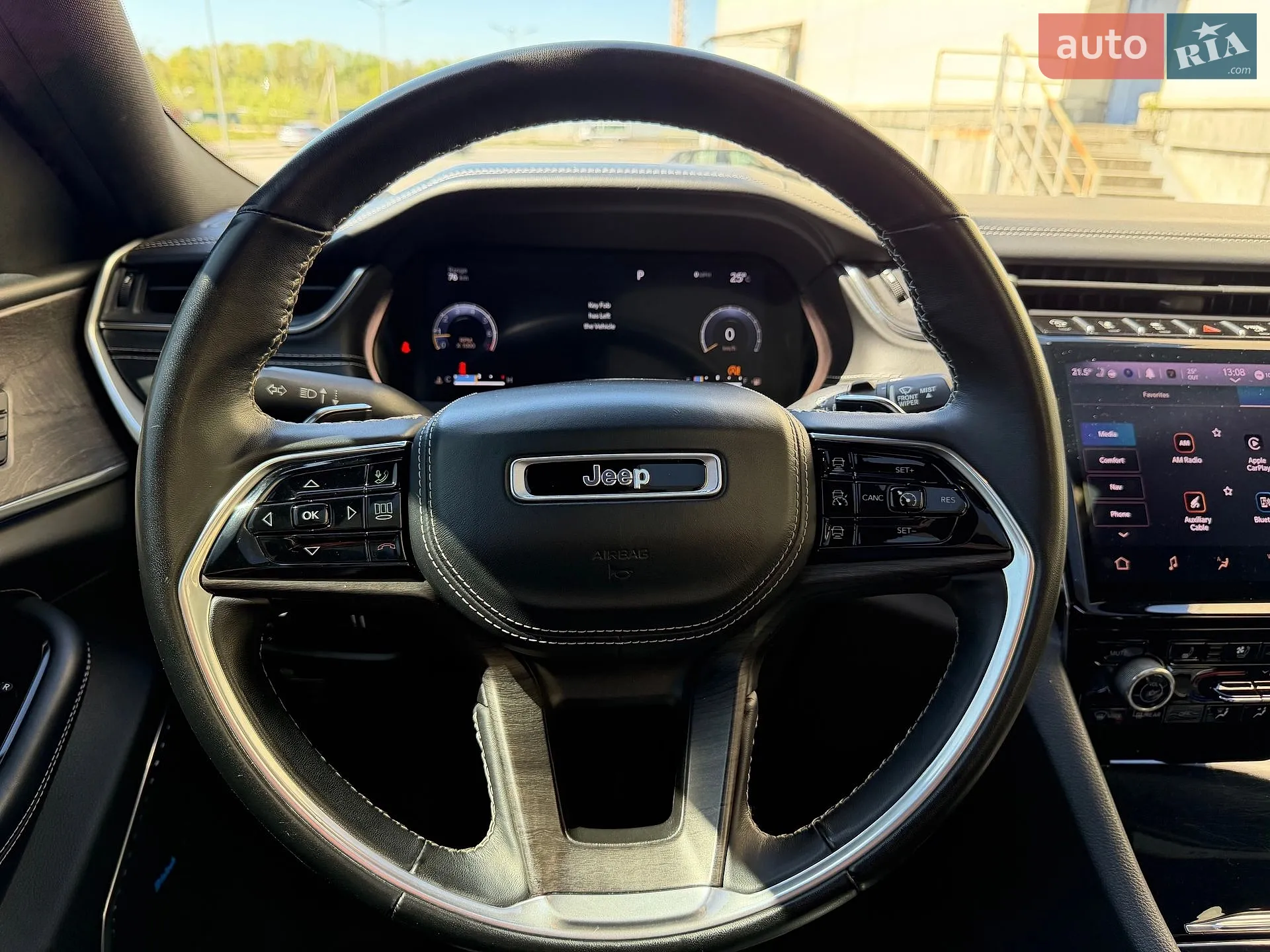 2022 Jeep Grand Cherokee - мініатюра 24